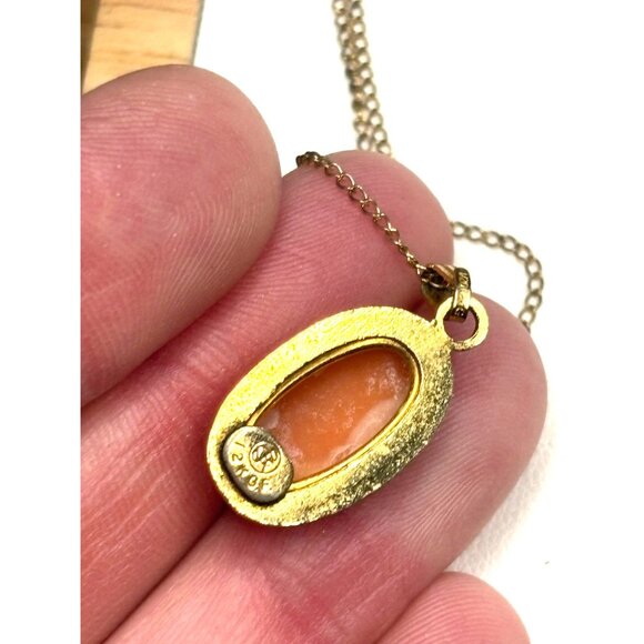 Vintage 12K Gold Cameo Pendant Necklace With Oval Frame & Delicate Chain - Picture 2 of 11